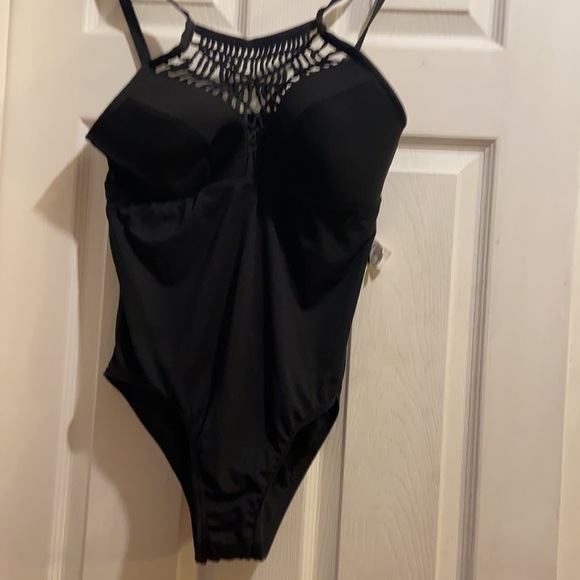 Athena - Picture 5 of 10